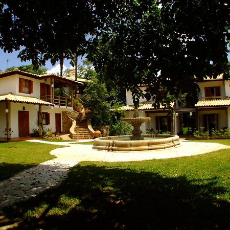 Lis Bleu Pousada Tiradentes Bagian luar foto